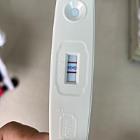 排卵后第十天测出来，这是今天不是用晨尿测的，大卫这属于强阳了吗？姐妹们，你们怎么样了