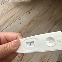 姨妈从来都是提前，这次没来，刚好经期这两天测的，各位集美帮忙看看，看看你们眼神咋样，能帮我看出端...
