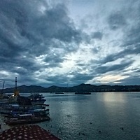 二胎又是儿子。该不该拼三胎。怕了怕了，