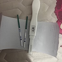 月经才完了半个月测出来两条线可能是怀孕么，会不会是假阳性