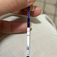 建议姐妹们去查卵泡或者用排卵试纸，末次月经5.31平台显示6.18号排卵日，22号有点褐色分泌物试了一下弱...