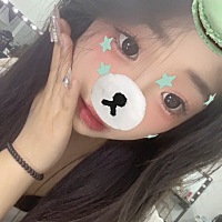 他们都说我长得像小孩子，但是我现在都21不知道为什么真的很像小孩子嘛