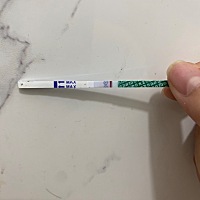 怎么感觉有点点灰印？