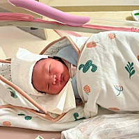 盲盒以开 二胎报喜 何其幸运凑成“好”字，爸爸的皮夹克，妈妈的小情人，姐姐的小跟班。32周B超双顶...