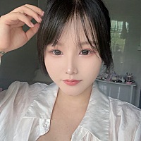 结婚半年了，肚子一直没有反应，姨妈也不怎么规律，老公一个月才跟我同房4次，但是都是弄在里面，也不怀...