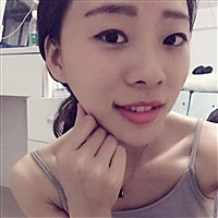 A          💋龙女士