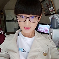 待我强大我给自己天下@