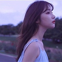 热情给了风 .
