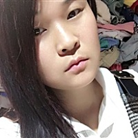 爱吃菜的大白兔