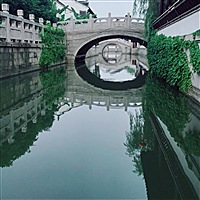 默。。。。