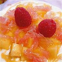 CC奶站_水果专做特价的小妞