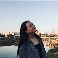她