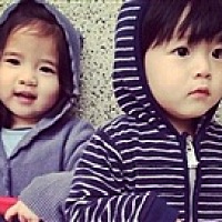 腹中双宝平安健康