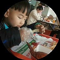 小依依