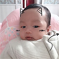 Mr.何