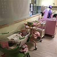 娜。