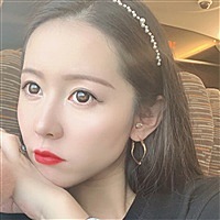 可爱的Moon🌙小姐