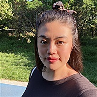 東依