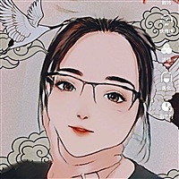 独饮芳香的游客
