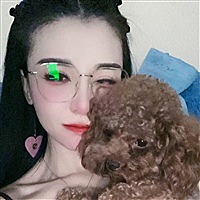耿耿三岁乐美了