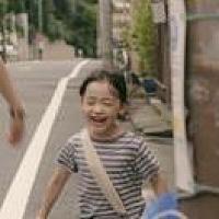 亖