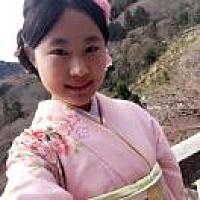 带叶子的小凤梨