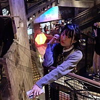 粉巷怕黑的娃娃